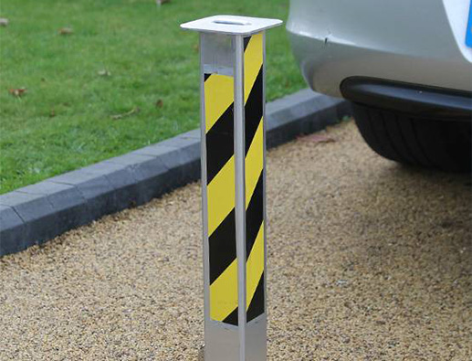 Lockable bollards for driveway and vehicle security